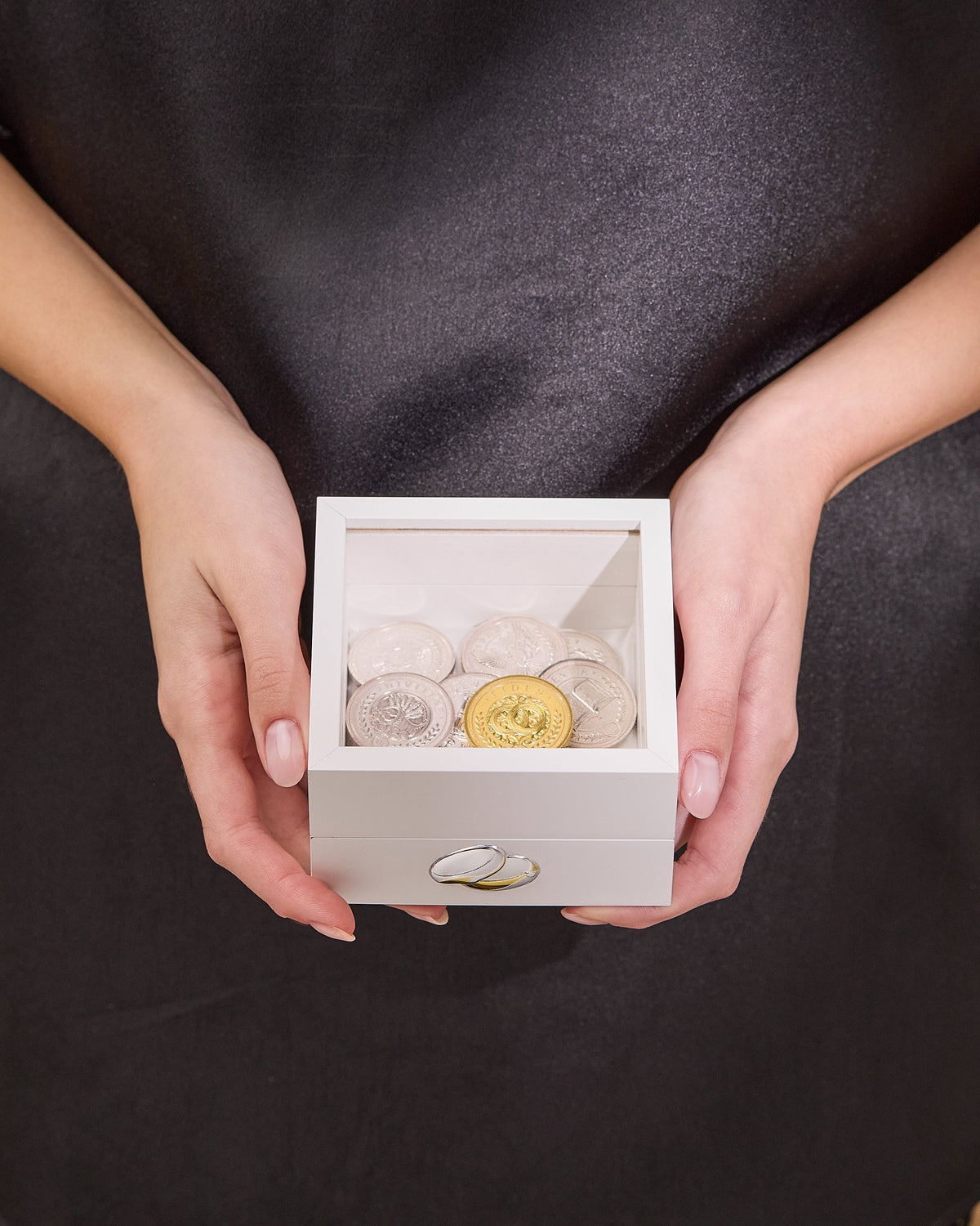 Arras with Wedding Coins