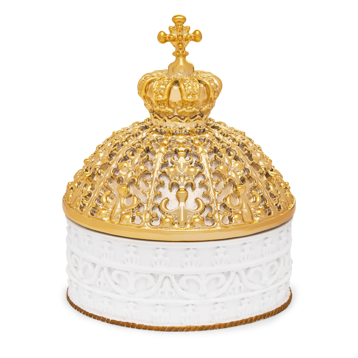 Arras with White and Gold-Tone St. Peter’s Dome Case
