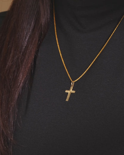 Gerilltes vergoldetes Kreuz