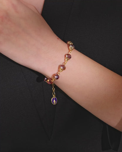Bracelet chapelet doré avec perles de cristal violet en forme de ballon