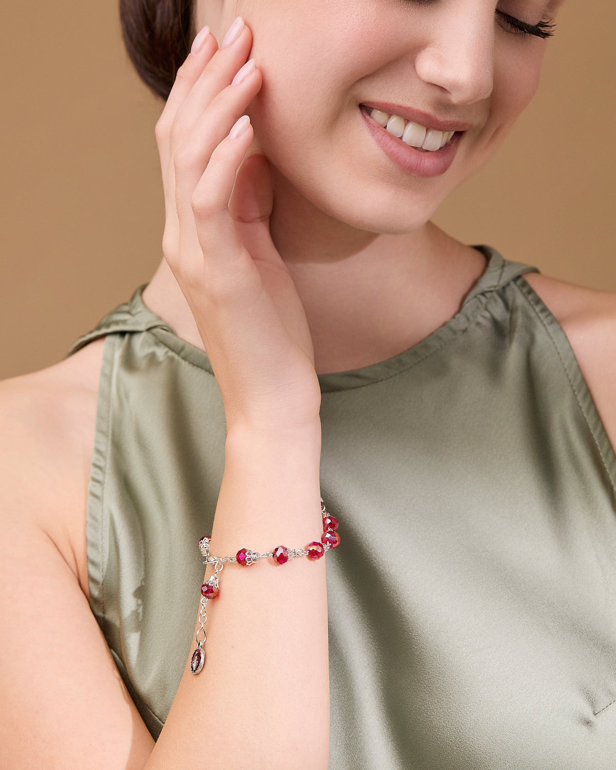 Rosary Bracelet with Balloon-shaped Red Crystal Beads