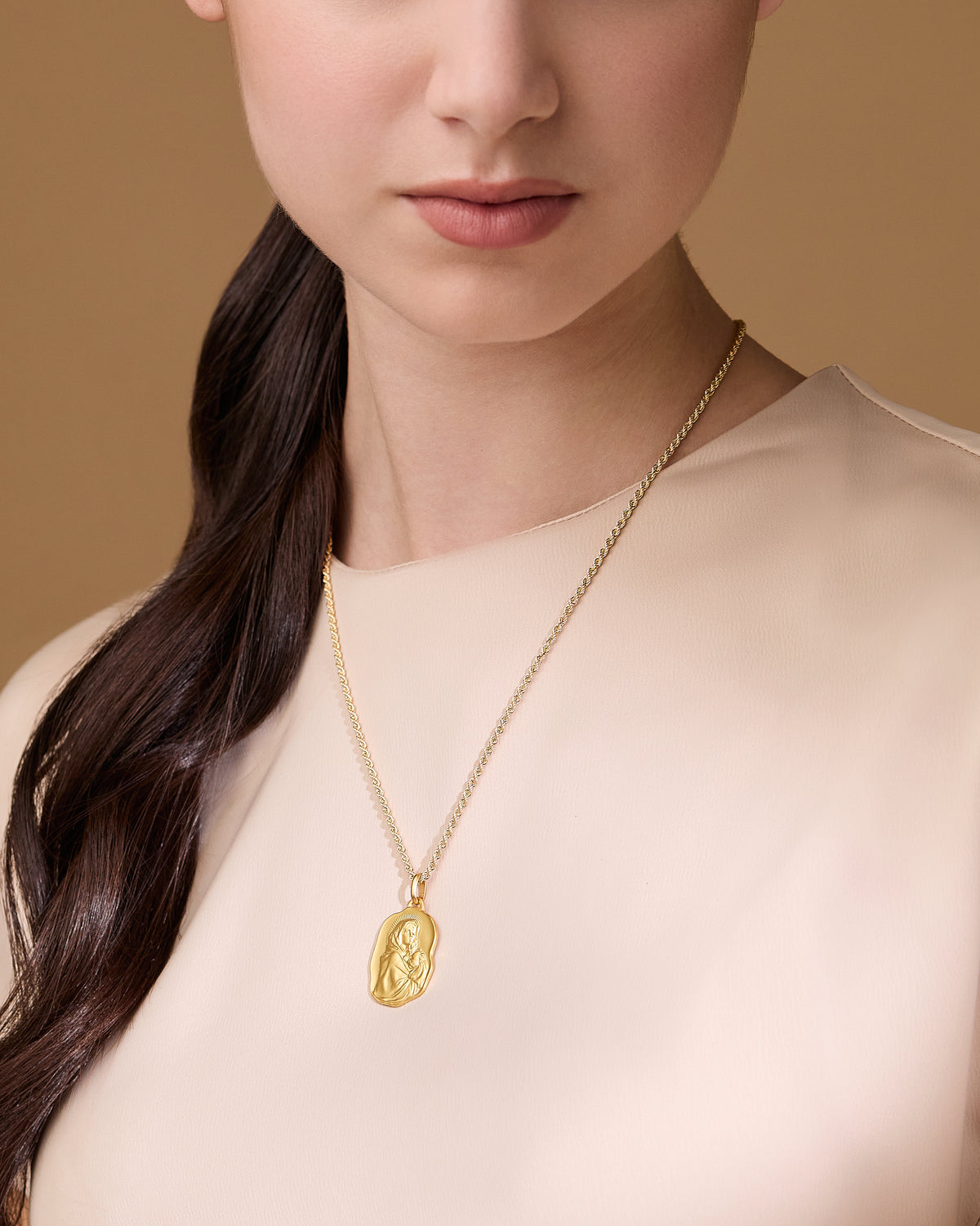 Yellow Gold Irregular Medal of the Madonnina of Ferruzzi